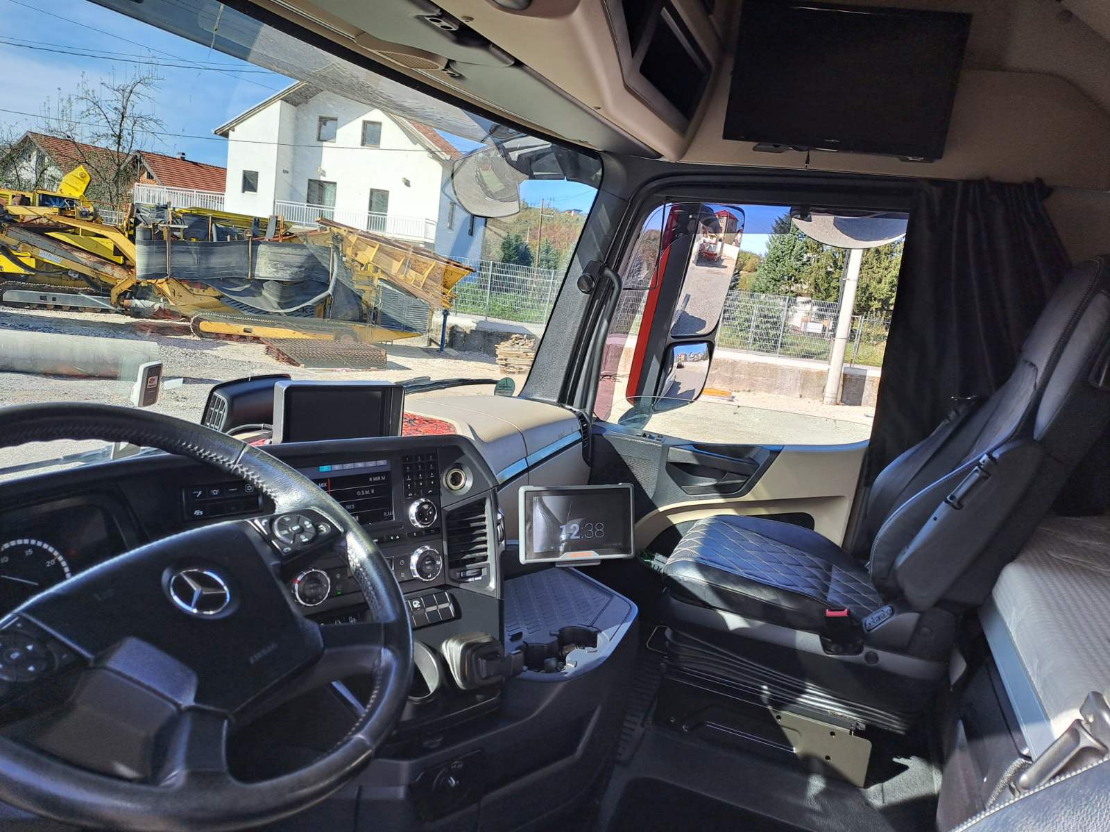 MERCEDES BENZ AROCS 2658 - Image 11