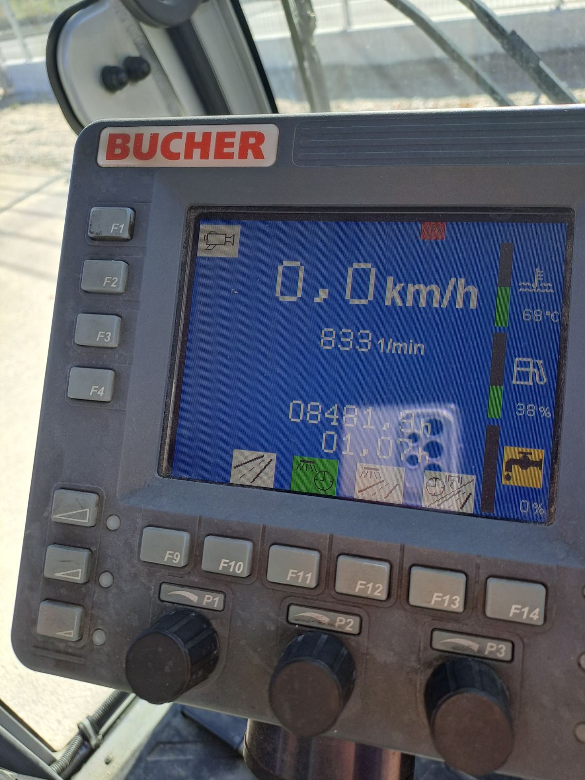 ČISTILICA BUCHER 2020 XL - Image 9