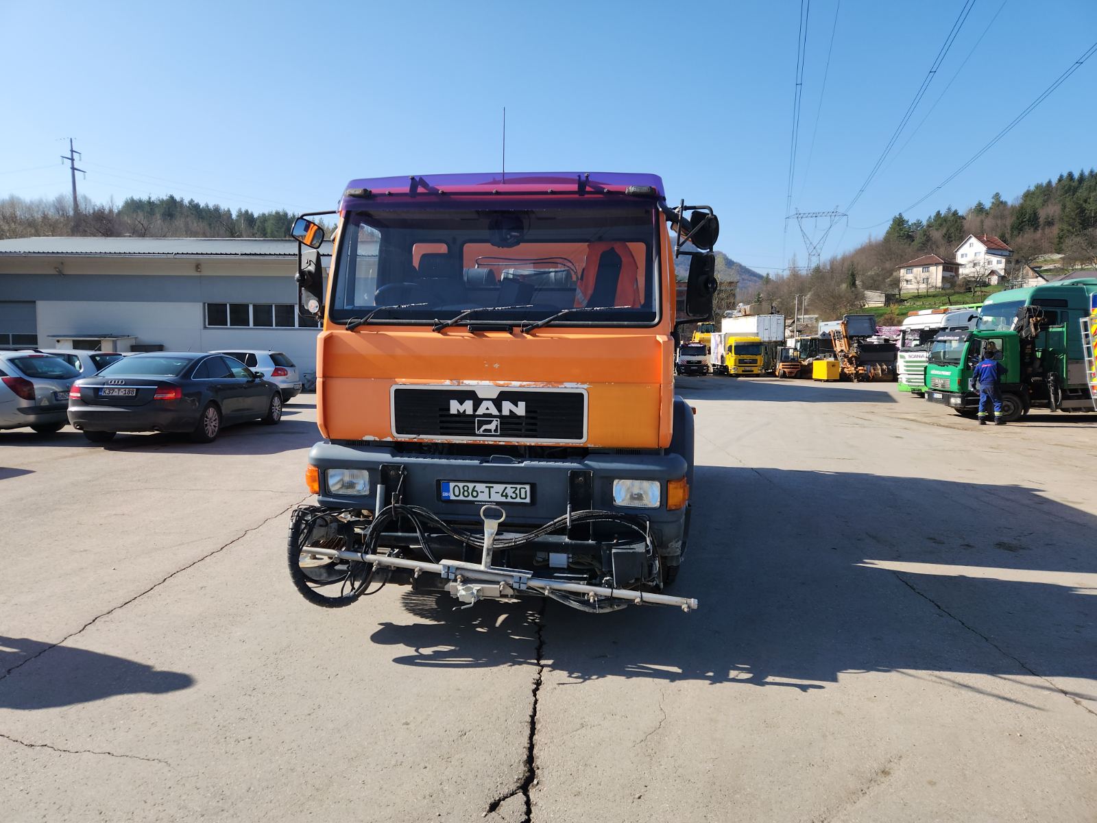 SPECIJALNA RADNA MAŠINA - ČISTAČ SAOBRAĆAJNICA - Image 2