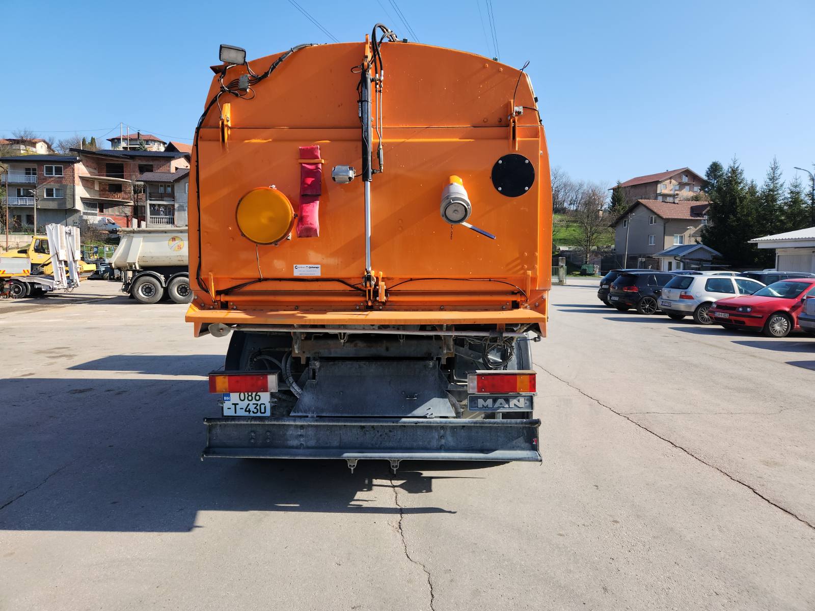 SPECIJALNA RADNA MAŠINA - ČISTAČ SAOBRAĆAJNICA - Image 5