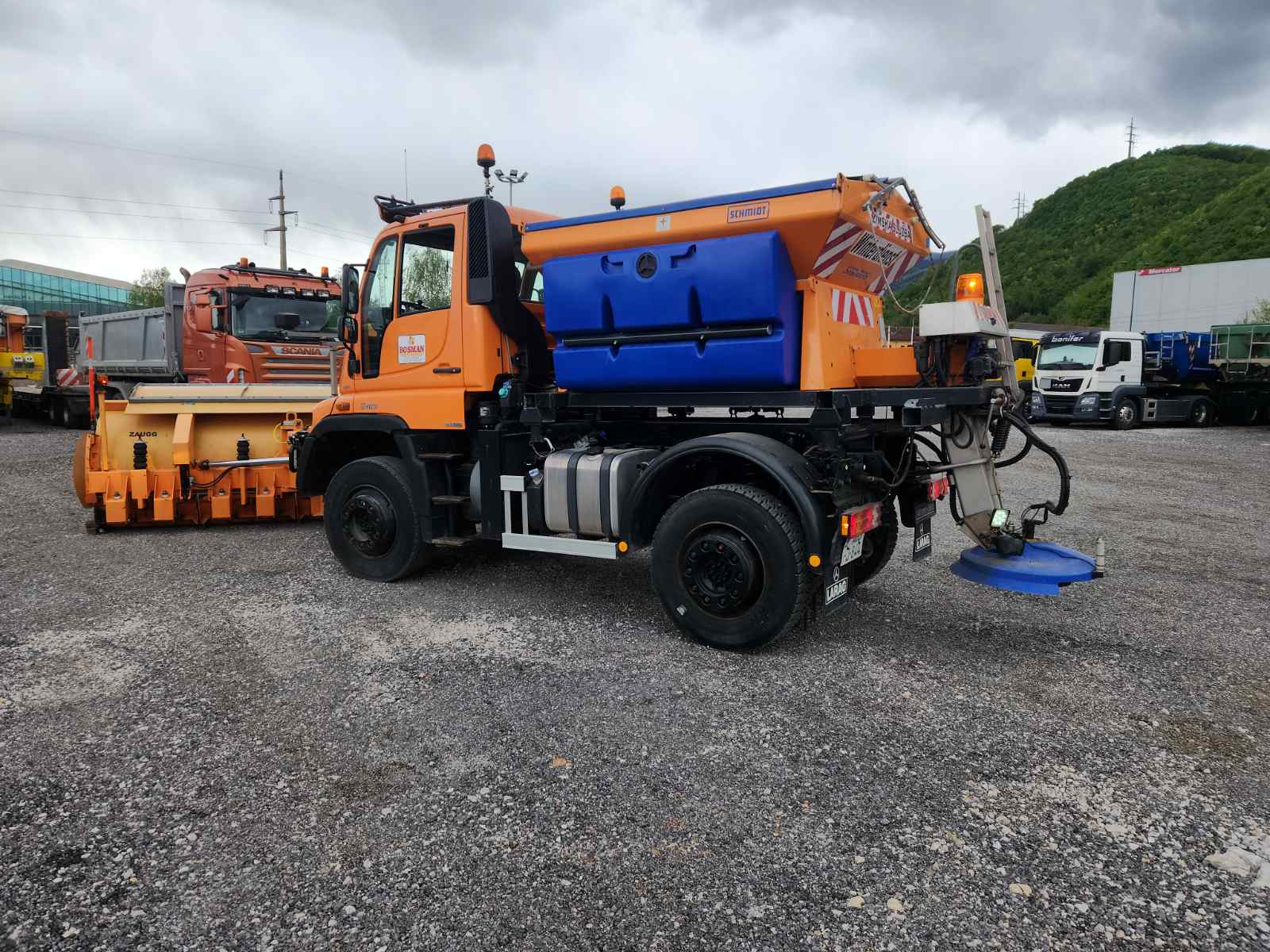 MERCEDES BENZ UNIMOG U 400 - Image 6