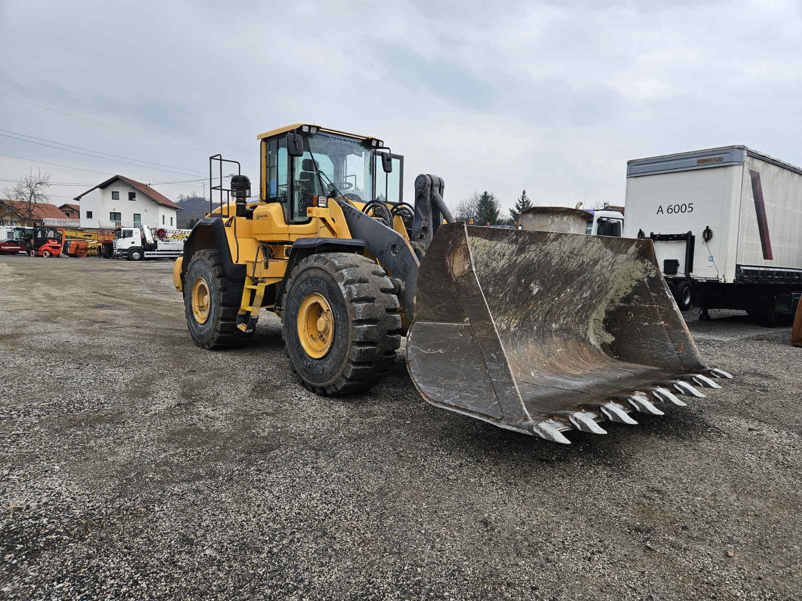 UTOVARIVAČ VOLVO L 180 G - Image 3
