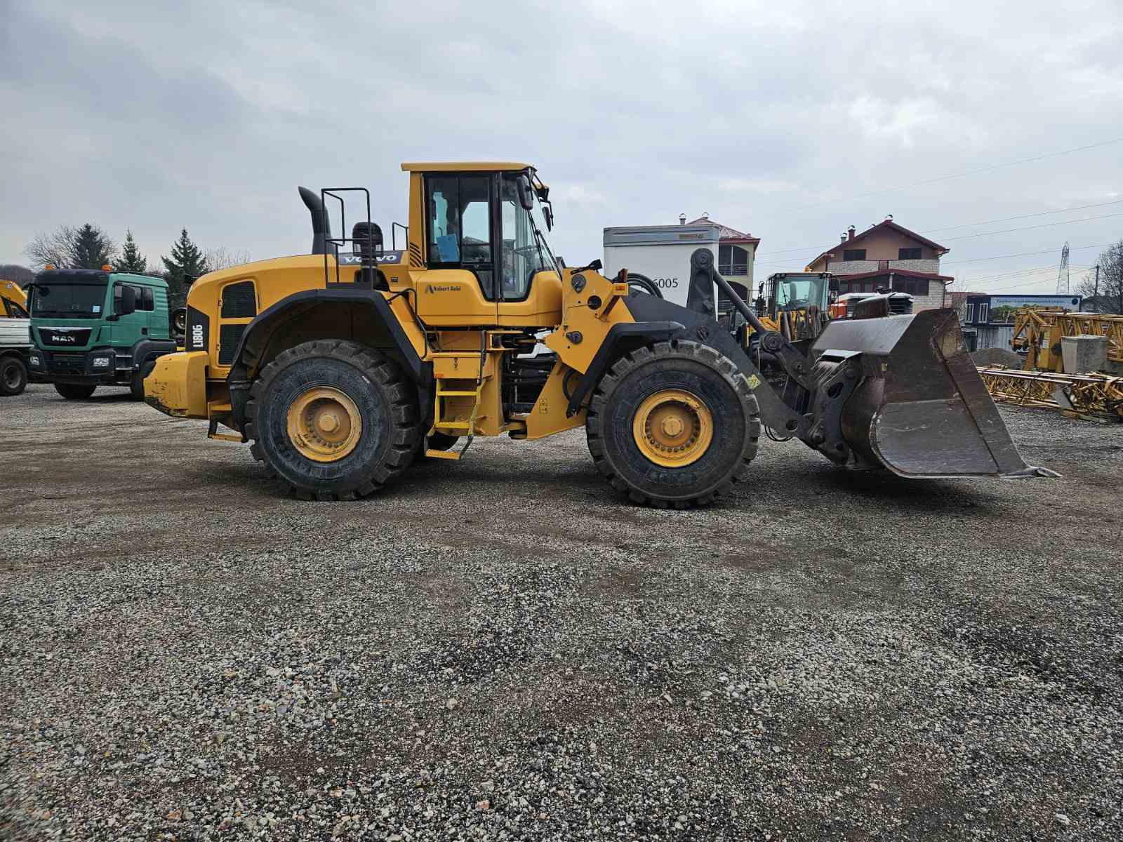 UTOVARIVAČ VOLVO L 180 G - Image 4